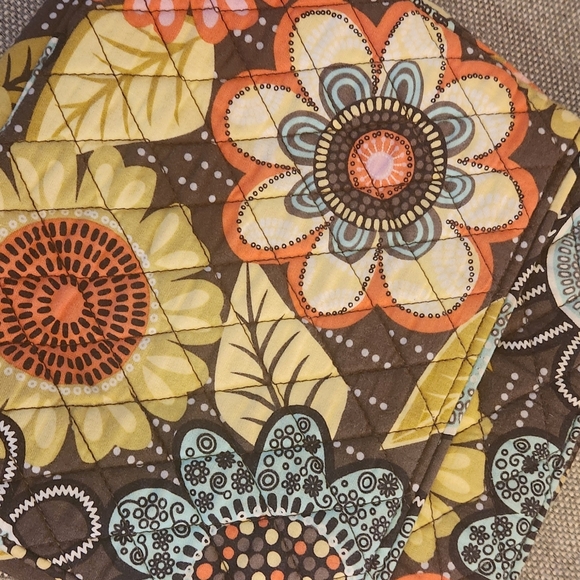 Vera bradley purse, like new - Picture 2 of 3
